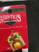Christmas Traditions Collectible Miniature Ornament - £2.46 GBP