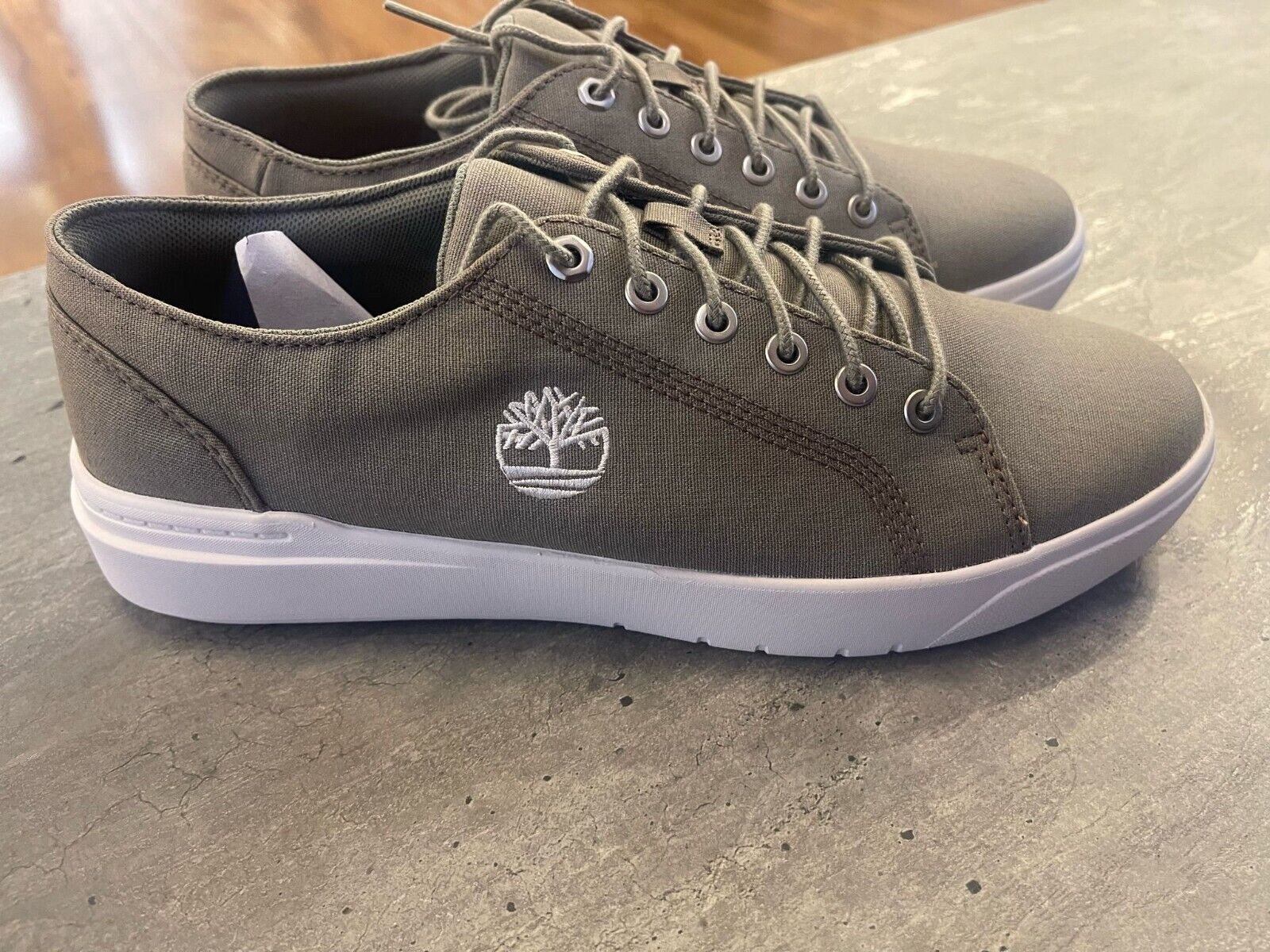 TIMBERLAND MEN&#39;S SENECA BAY LOW LACE SNEAKER LIGHT TAUPE CANVAS A67E1-ER9 - $114.99