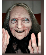 ANIMATED OLD LADY HAG LAUGHING &amp; ROCKING IN CHAIR HALLOWEEN HAUNT PROP C... - $506.66 CAD