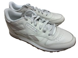 Reebok Women&#39;s Classic Leather Sneaker Alabaster/Beige/Chalk HQ2233 Size 9.5 - £34.83 GBP