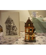 Dept 56 Christmas In The City Potter&#39;s Tea Seller - $24.99