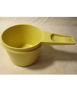 vintage Tupperware #763: Measuring Cup - 2/3 Cup - Pastel Yellow - £3.14 GBP