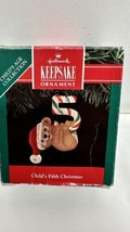 HALLMARK ORNAMENT CHILD&#39;S FIFTH CHRISTMAS 1991 With Box - $4.95