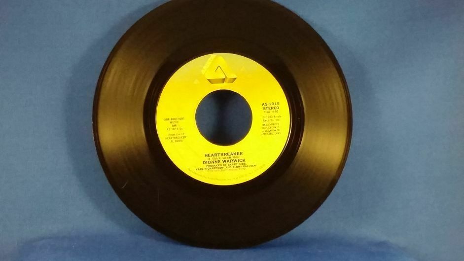 DIONNE WARWICK Heartbreaker / I Can&#39;t See Anything (But You) 45 Record - $2.47