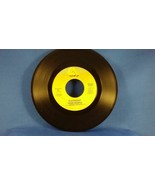 DIONNE WARWICK Heartbreaker / I Can&#39;t See Anything (But You) 45 Record - $2.47