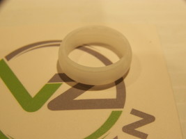 Womens Silicone Ring Size 6 Pearl White By Vin Zen Brand New - £5.63 GBP