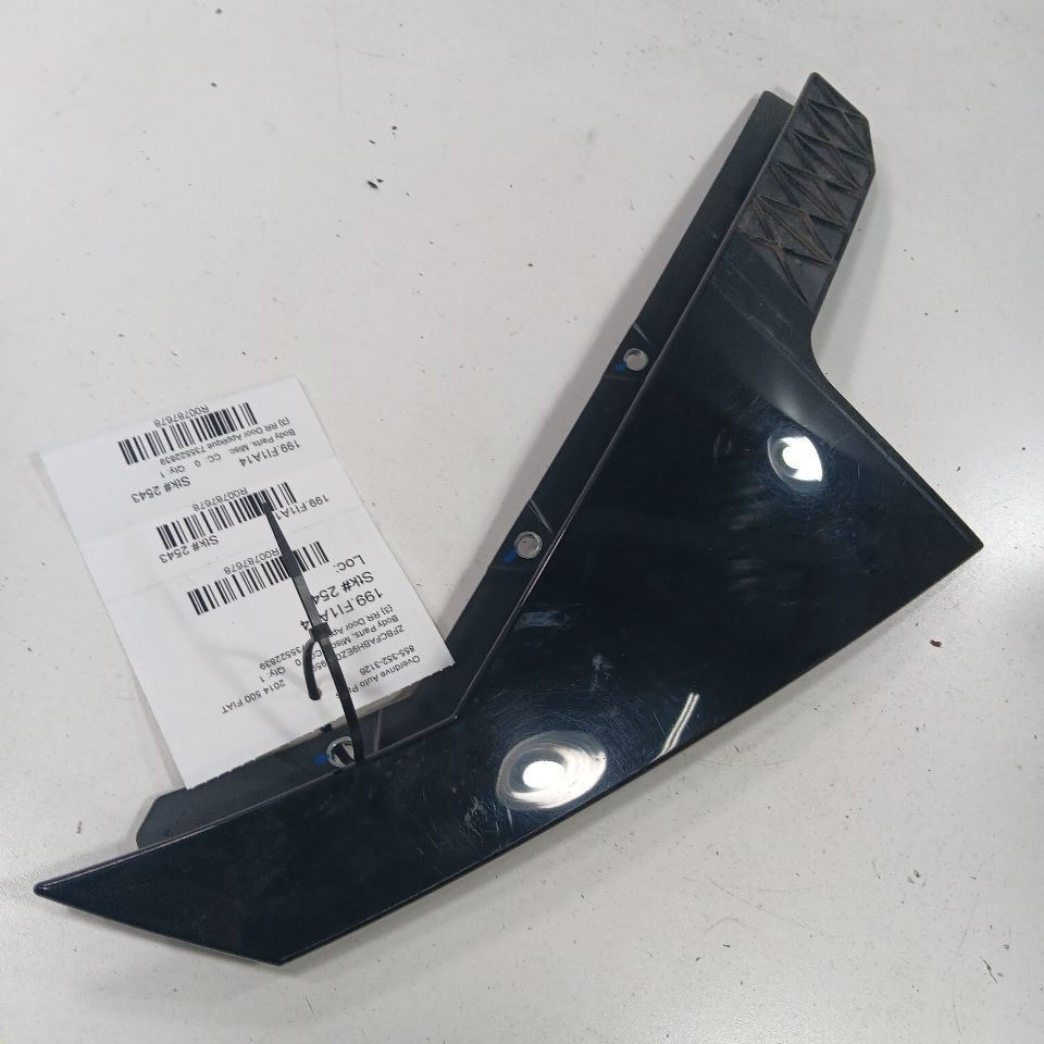 Fiat 500 Passenger Right Rear Door Applique {735522839} 2014 2015 2016 - $41.94