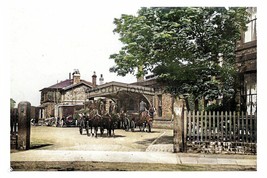 ptc1354 - Yorks.- Carriages await fares at Driffield Railway Station - print 6x4 - $2.80