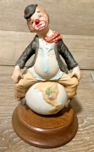 Vintage Sankyo Hand Painted Ceramic Rotating Clown Sitting On World Music Box - £6.14 GBP