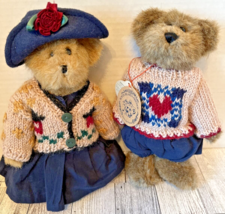 Boyds Bears Bailey &amp; Friend Couple 9&quot; Matching Sweaters Blue Shorts, Dress &amp; Hat - £13.21 GBP