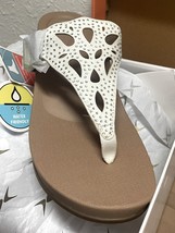 Aetrex Ladies Tasha White sandals NIB size EU 38 - $1,134.05 MXN
