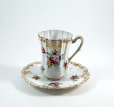 Tea Cup and Saucer Fine Bone China Floral Gold Trim Scalloped Edges Vintage - £10.14 GBP