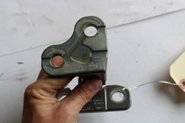 16-17 JAGUAR XE DRIVER LEFT SIDE DOOR UPPER HINGE BRACKET FRONT or REAR M1490 image 4