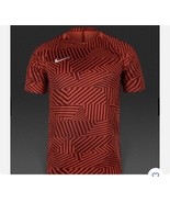 NIKE Dry Fit Men&#39;s Squad Graphic Soccer Bi color Regular Size Large - $381.00 MXN