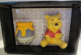 Pooh &amp; Honey Pot Salt &amp; Pepper Shakers Set Kitchen NIB - £12.35 GBP