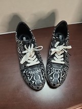Michael Kors White and Black Women Sneakers Size 9M - £37.33 GBP