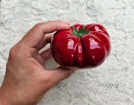 Ceramic Tomato Figurine Life Size Decorative Heirloom Vegetable FREE US ... - £9.66 GBP