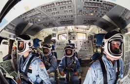 Crew of STS-51L Space Shuttle Challenger in mission simulator Photo Print - £11.98 GBP