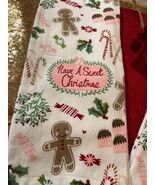 NEW 4 PCE GINGERBREAD MEN KITCHEN TOWEL SET + COOKIE CUTTER PINK SWEETS ... - $348.95 MXN