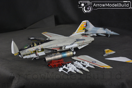 ArrowModelBuild F-14 VF-2 Bounty Hunters Built &amp; Painted 1/72 Model Kit - £589.75 GBP