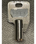 OEM Key # 3213   Amusement, Gumball, Slot Machine, Cabinet, Door, Pinbal... - $224.84 MXN