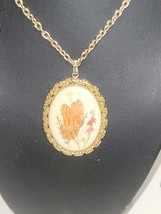Vintage Hand Painted Oval Porcelain Butterfly &amp; Flowers Pendant Necklace 2012kgf - £20.68 GBP