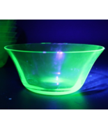 Vtg Uranium Vaseline Green Glass 4.5&quot; wide Custard Berry Bowl Dish Depre... - $13.67 CAD