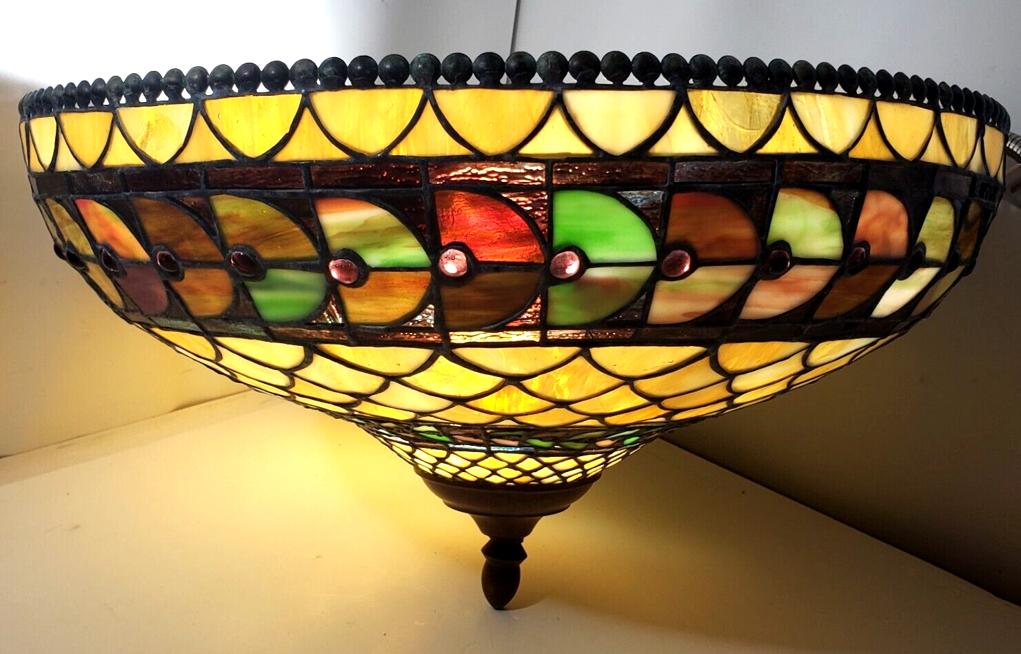 Primary image for VTG Quoizel Stained Glass Tiffany Style Pendant Lamp or Ceiling Fan Shade 20"