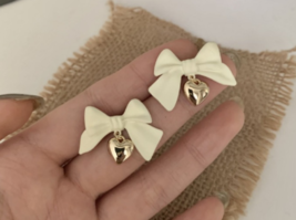 Small fragrance bow love earrings French temperament niche high-grade studs - $19.80