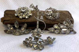 Vtg to Now Brooch Lot Rhinestone Prong Set High Fashion Costume Jewelry Pins - £47.81 GBP