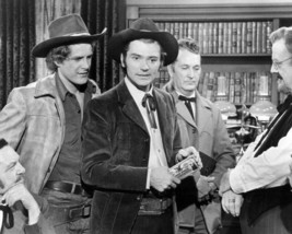 Ben Murphy Pete Duel Holding Money Alias Smith And Jones 8X10 Photo - £7.79 GBP