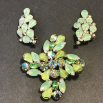 Aurora Borealis Unsigned Brooch and Earrings Seafoam Green Color Rhinest... - $64.35