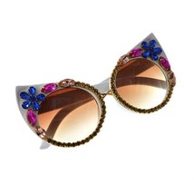 Floral Fashion Rhinestone High Fashion Cat Eye Woman Sunglasses - £19.60 GBP
