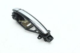 2004-2006 VOLKSWAGEN PHAETON REAR RIGHT EXTERIOR BACK DOOR HANDLE H2061 image 2