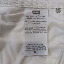 Levis Jeans Women's Cotton White Denim Mid-Rise Cropped Jeans Size 8 (32×19) image 9
