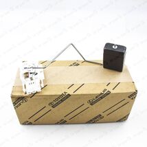 New Genuine Toyota Lexus 01-05 IS300 Fuel Sender Gage Assy 83320-51010 - $88.36