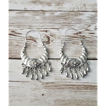 Beautiful Silver Tone Boho Dangle Earrings Statement - New - $13.99