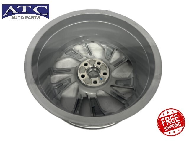 42676822 NEW OEM Silver Wheel 17' for 2022-2023 CHEVY BOLT EUV Item image 3