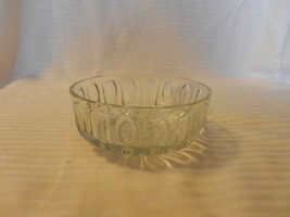 Vintage Small Clear Glass Dip Bowl with Starburst Center Round Ovals on ... - $30.00