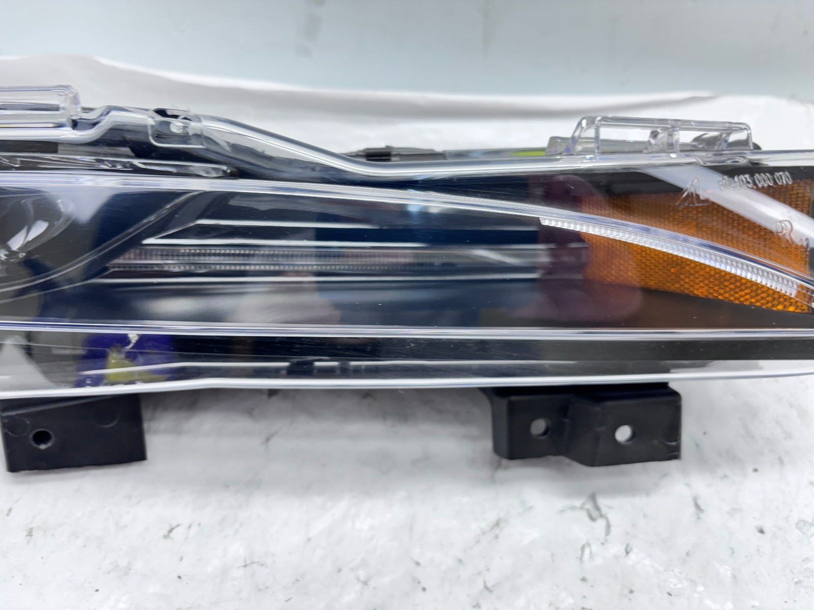 2021 2022 2023 2024 TESLA MODEL S LED FRONT RIGHT OEM FOG LIGHT 1563711-00-D Item image 6
