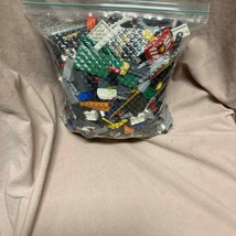 2 Pounds Assorted Lot Of LEGO Lot 5 - £19.46 GBP