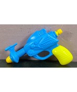 Atomic Space Alien Water Squirt Gun blue  Eagle Pistol Vintage - $17.82
