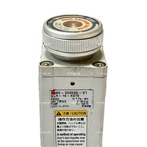 SMC XLH-16-X670 3D80-000595-V1 High Vaccum Valve - $46.75