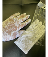 White  Kids Communion Wedding Flower Girls Party stretch Lace Gloves - $10.55 CAD