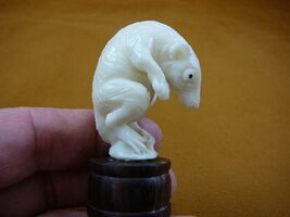 (tb-rat-4) little white Rat bend over Tagua NUT palm figurine Bali rats - $55.29