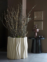 The Tree Trunk Pot Large, Cream Lacquer by Robert Kuo, Limited Edition Plant Pot - £9,991.94 GBP