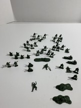 Revell US Paratroopers Infantry Soldiers Miniatures Lot of 45 pieces - £15.32 GBP