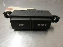 Trip Reset Switch For 07-12 Hyundai Veracruz  3.8 945103J300 - $682.88 MXN