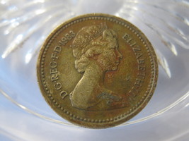 (FC-391) 1983 United Kingdom: 1 Pound - £2.37 GBP