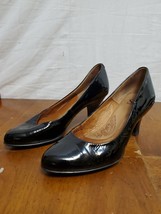 Sofft Black Patent Leather Heels Pumps Shoes 7 Medium Low Heel - $16.95